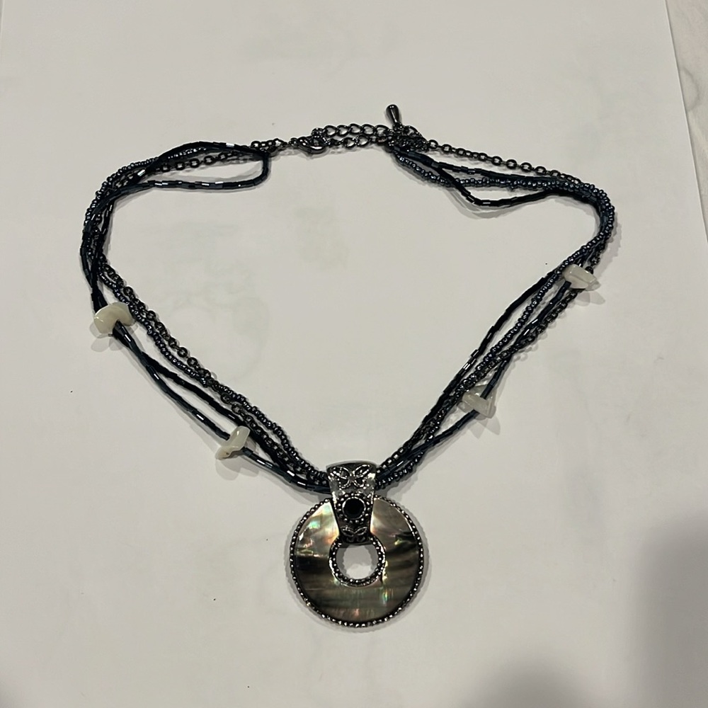 NWT Jewelry Mother Pearl Disc Multi Strand black & white shell Beaded Necklace